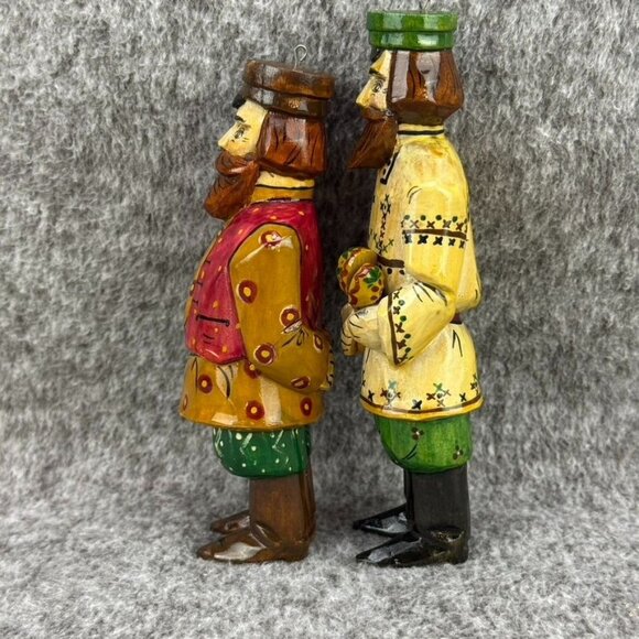 ✅2- VTG Hand-Painted Hand-Carved Russian Folk Art Wooden Christmas Ornaments - Picture 2 of 8